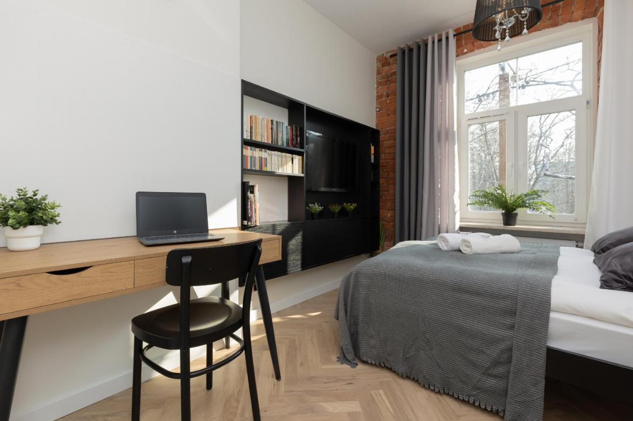 Warsaw Park View Comfortable By Renters Apartment