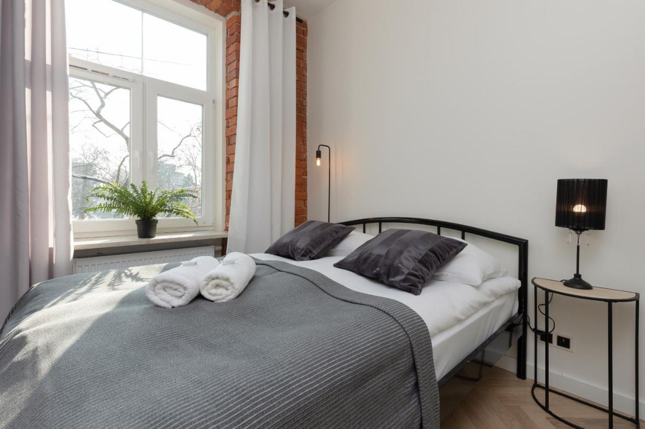 Warsaw Park View Comfortable By Renters Apartment