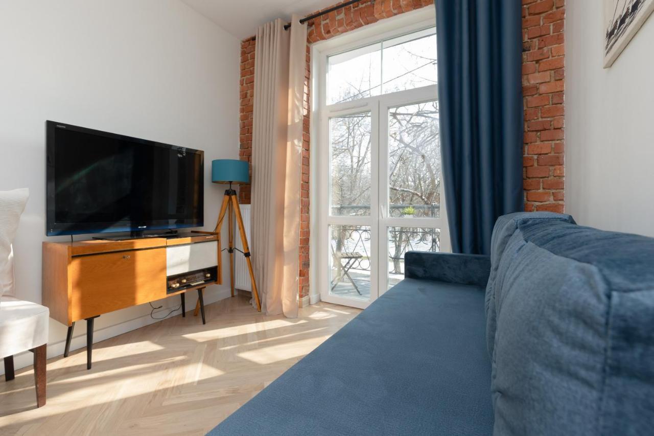 Warsaw Park View Comfortable By Renters Apartment