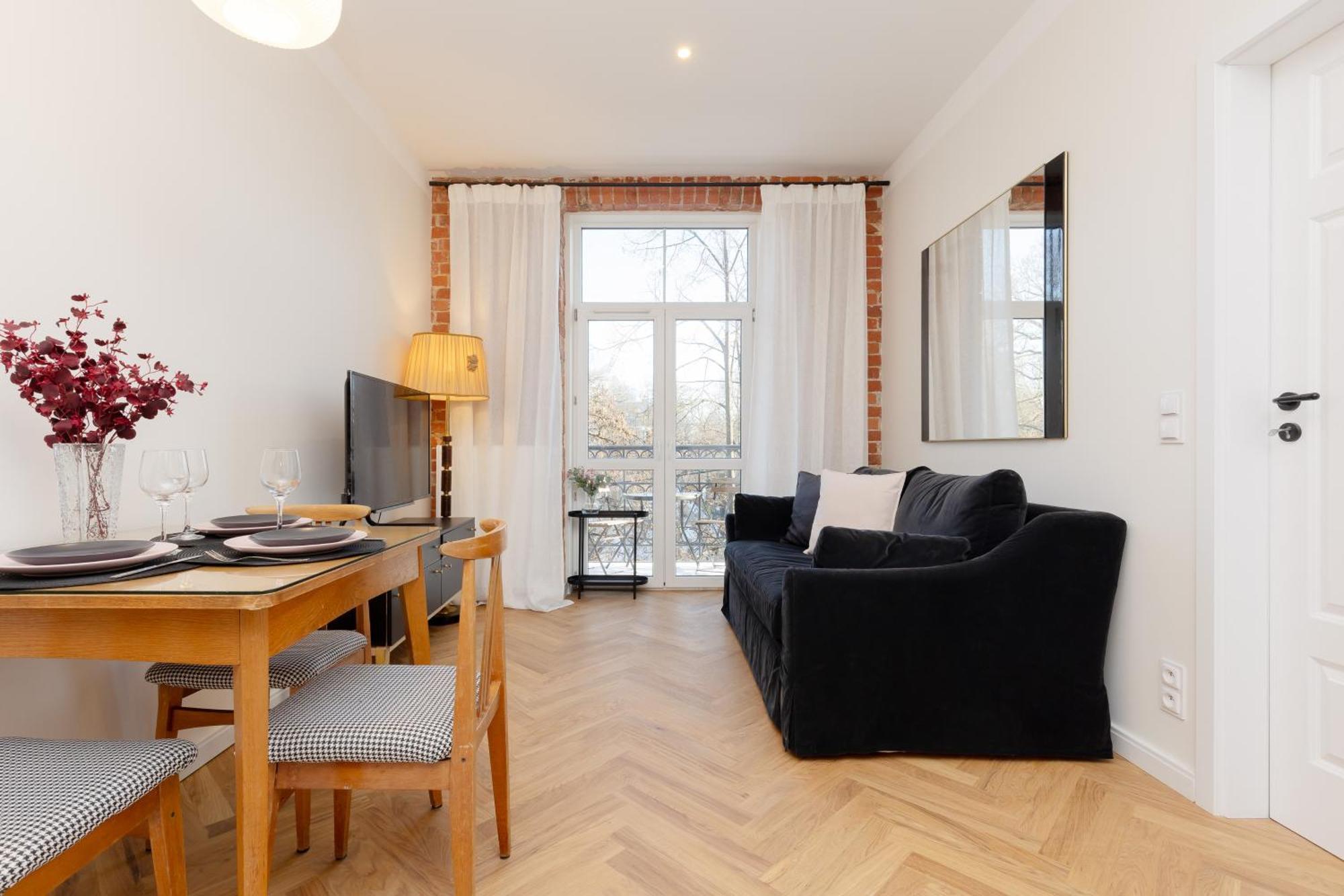Warsaw Park View Comfortable By Renters Apartment