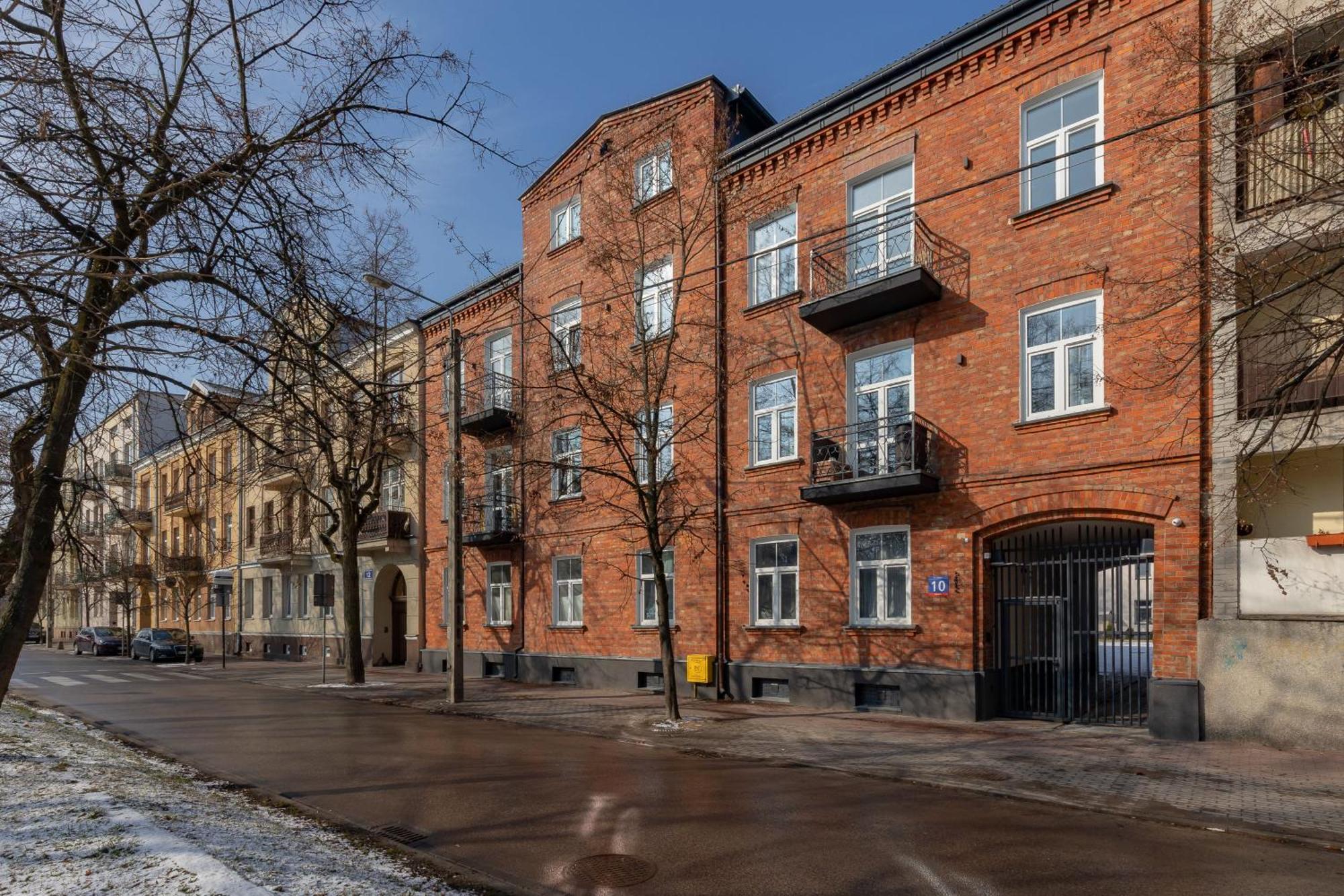 Warsaw Park View Comfortable By Renters Apartment Pruszkow